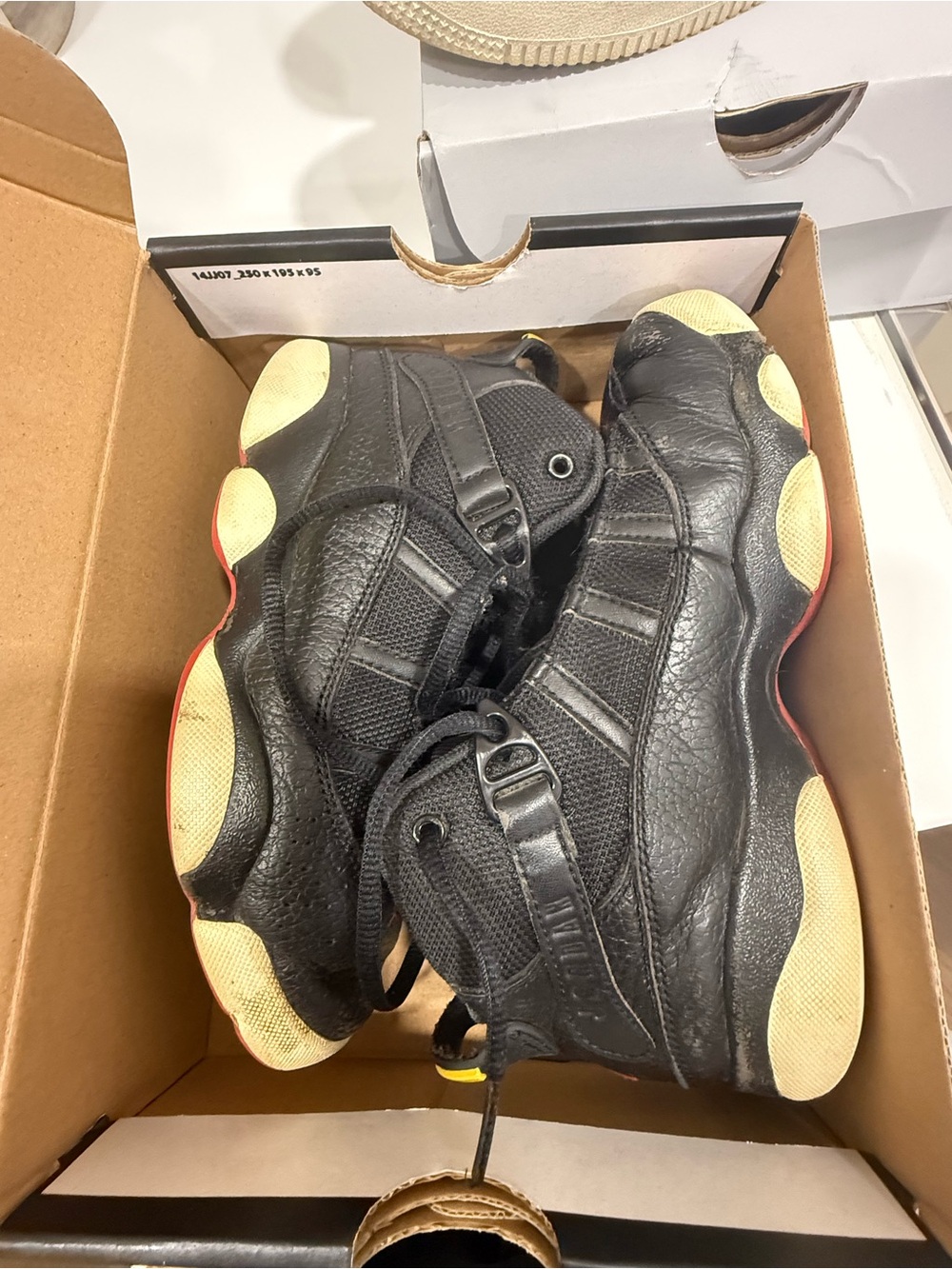 Jordan 6 rings Black red Sneakers with size 2.5